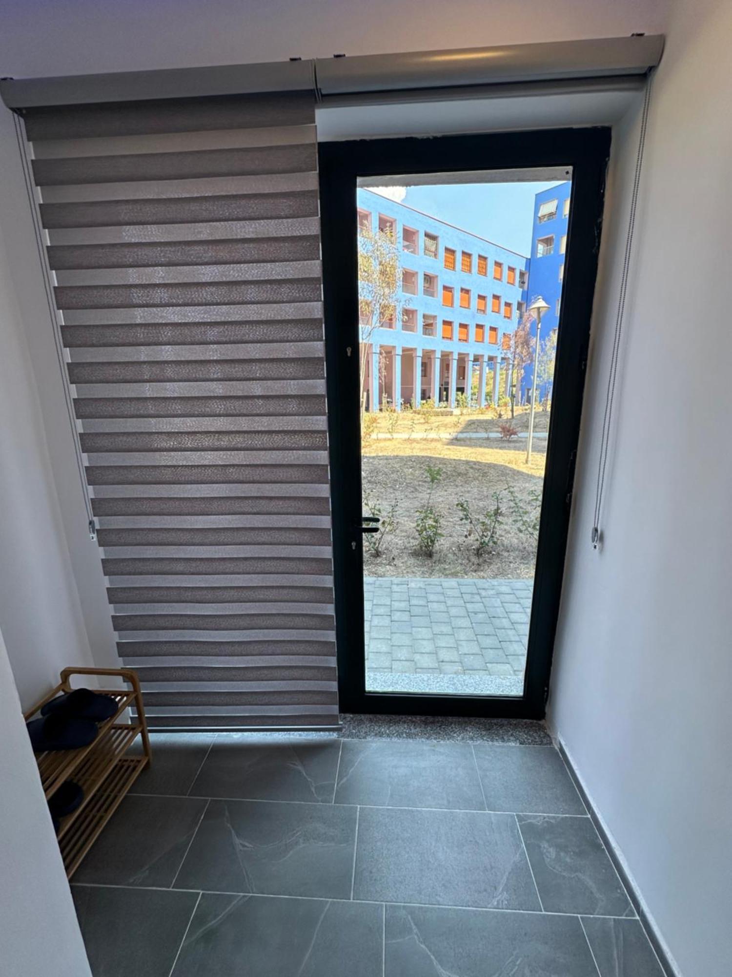 Sunflower Apartment Tirana Bagian luar foto